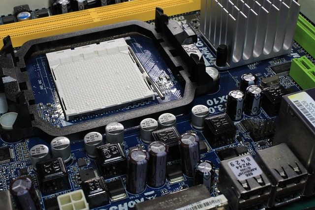 motherboard ke stolnímu počítači